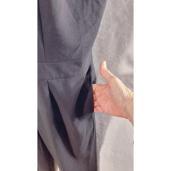 Banana Republic Jumpsuit Women's size 10 Black Ankle Length Sleeveless Pockets - Picture 5 of 16